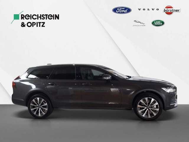 Volvo  Plus B4 D AWD Aut. +activeLED