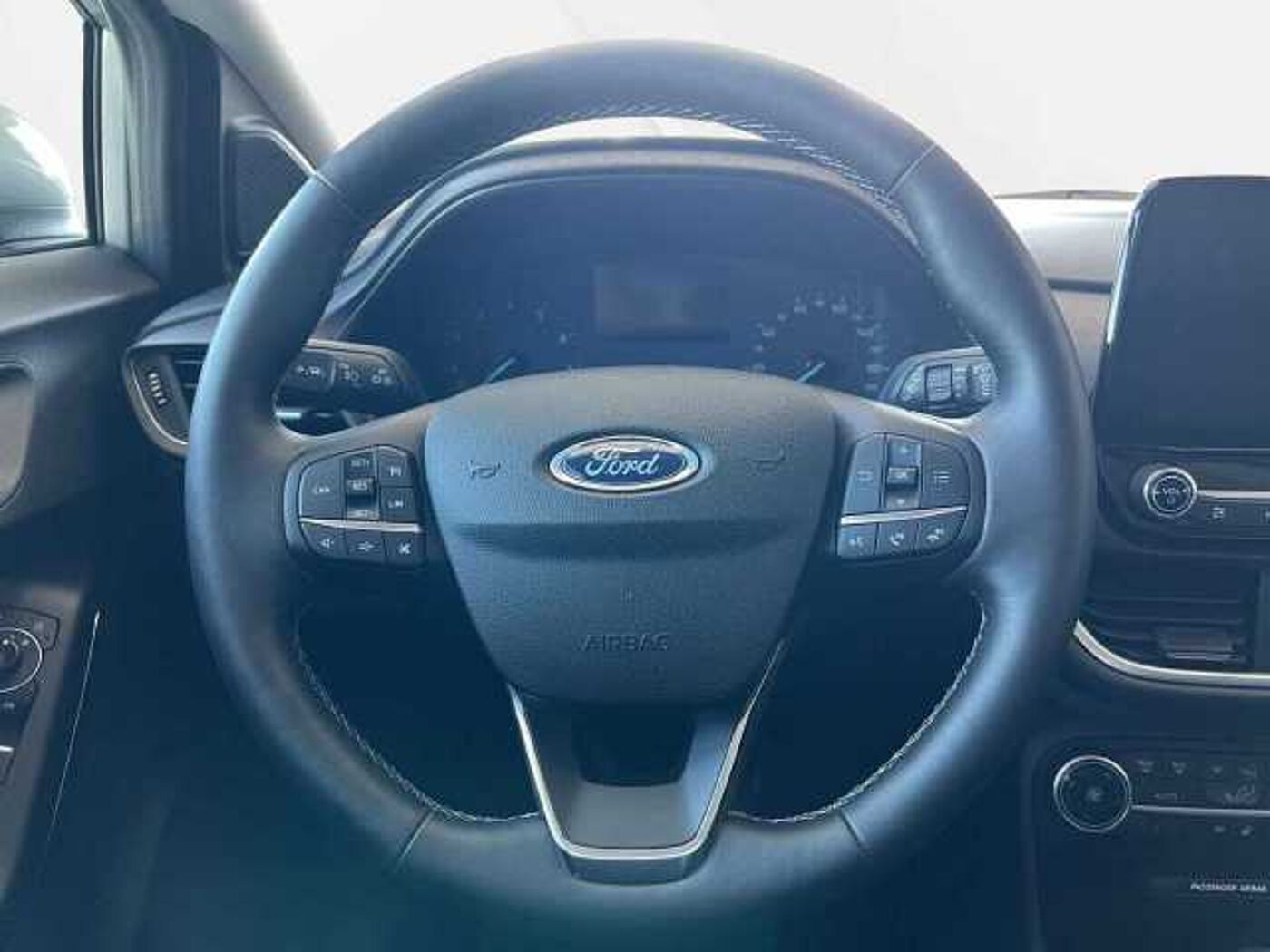 Ford  1,0 EcoBoost Hybrid 92kW Titanium X