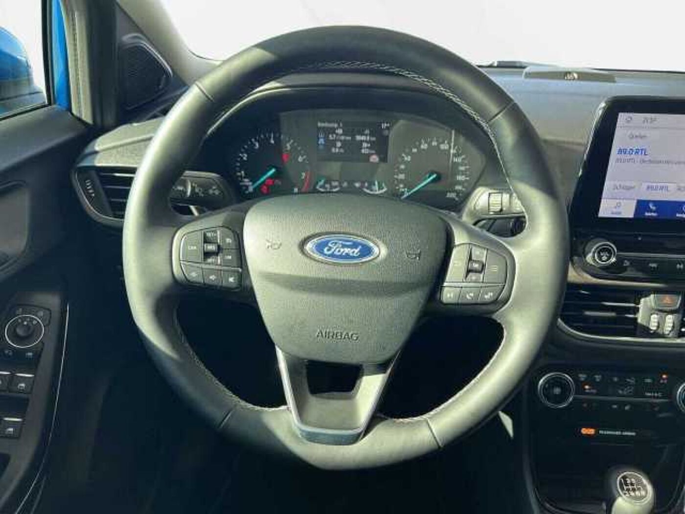 Ford  1.0l EcoBoost Mild-Hybrid 92kW Titanium X