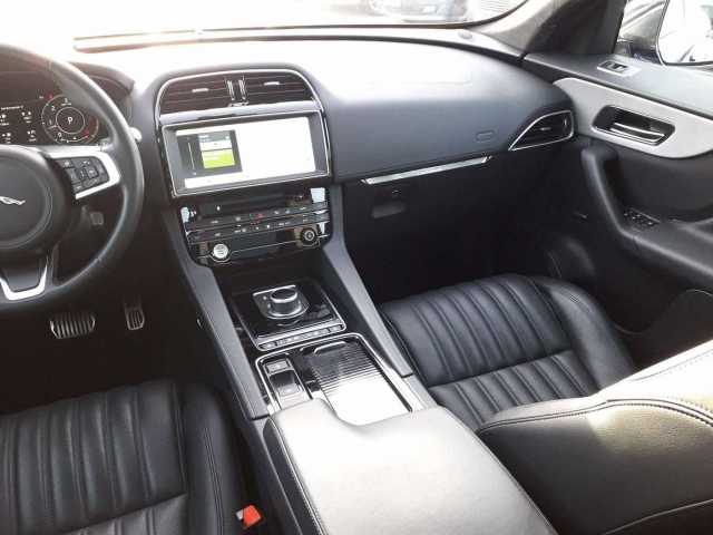 Jaguar  30d AWD Portfolio Auto. +Sitzhzg-Hinten